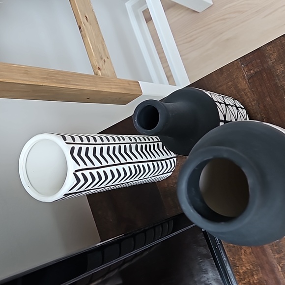 Pier 1 Set of 3 Vases / decor pieces - Picture 7 of 10